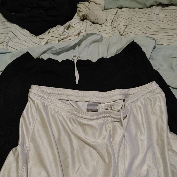Nike shorts 3 pairs - Picture 5 of 5